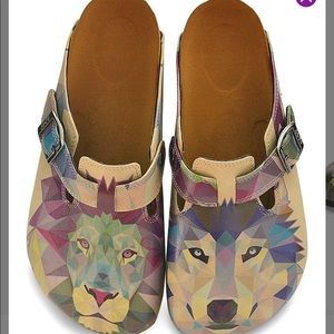 Calceo-Purple Geo Lion & Wolf painted mule-adjustable strap Beautful shoe! sz 35